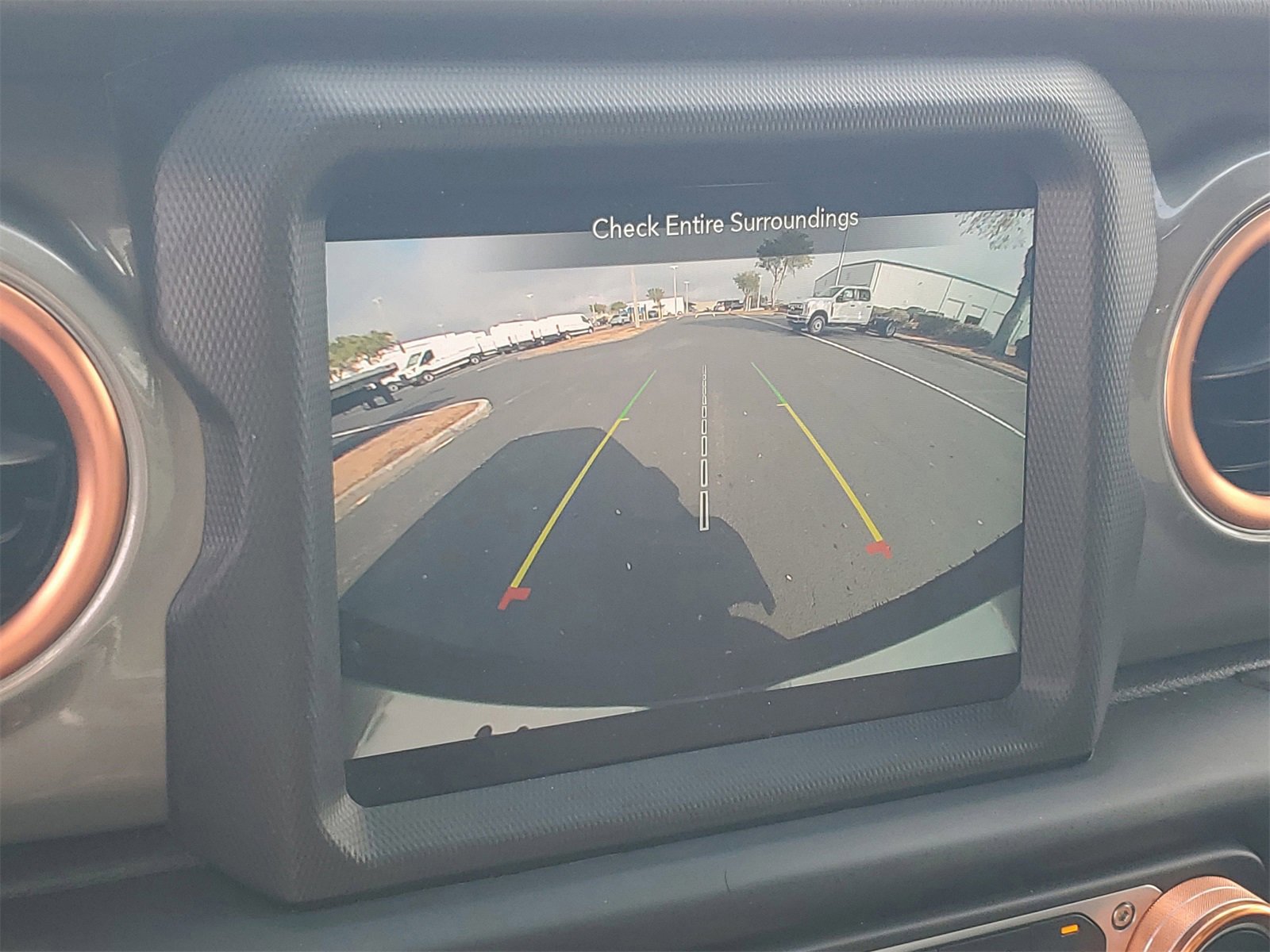 Used 2022 Jeep Wrangler Unlimited Sahara w/ Cold Weather Group image 23