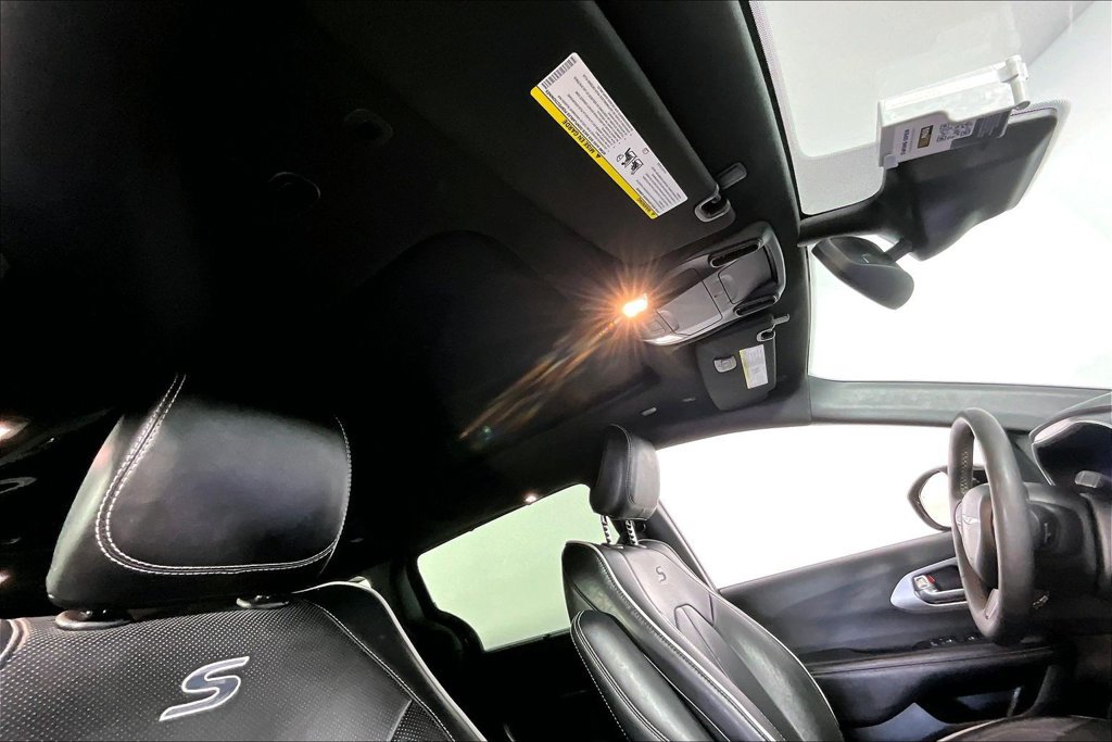 Used 2025 Chrysler Pacifica Limited FWD image 22