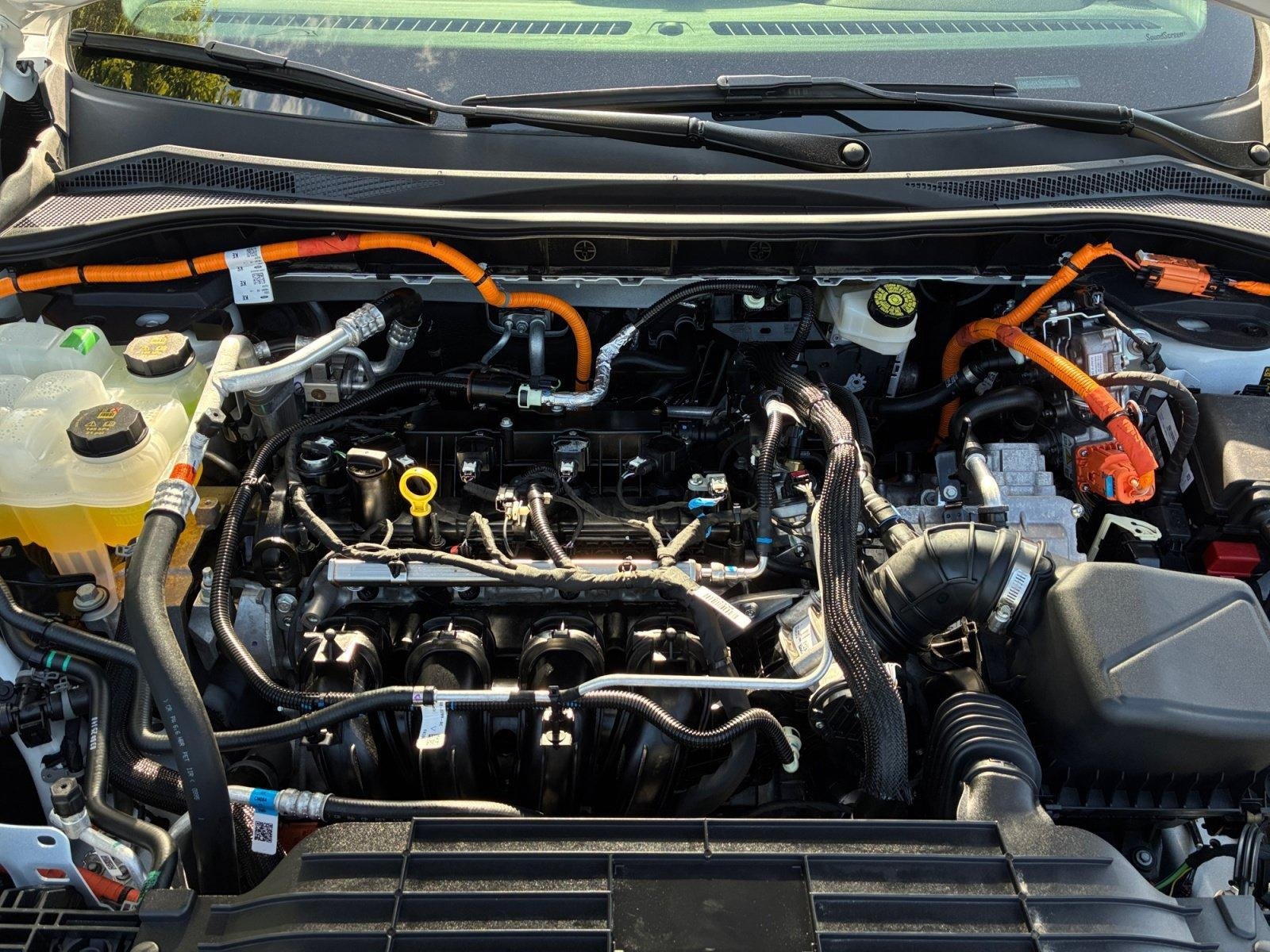 Certified 2025 Ford Escape SE FWD image 22