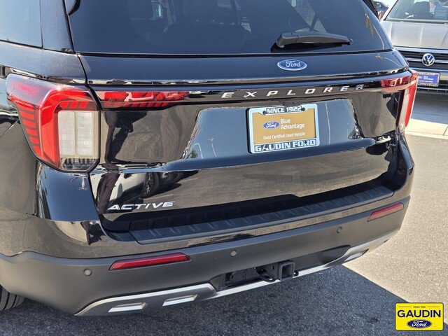 Certified 2025 Ford Explorer Active w/ Active Comfort Package RWD image 6