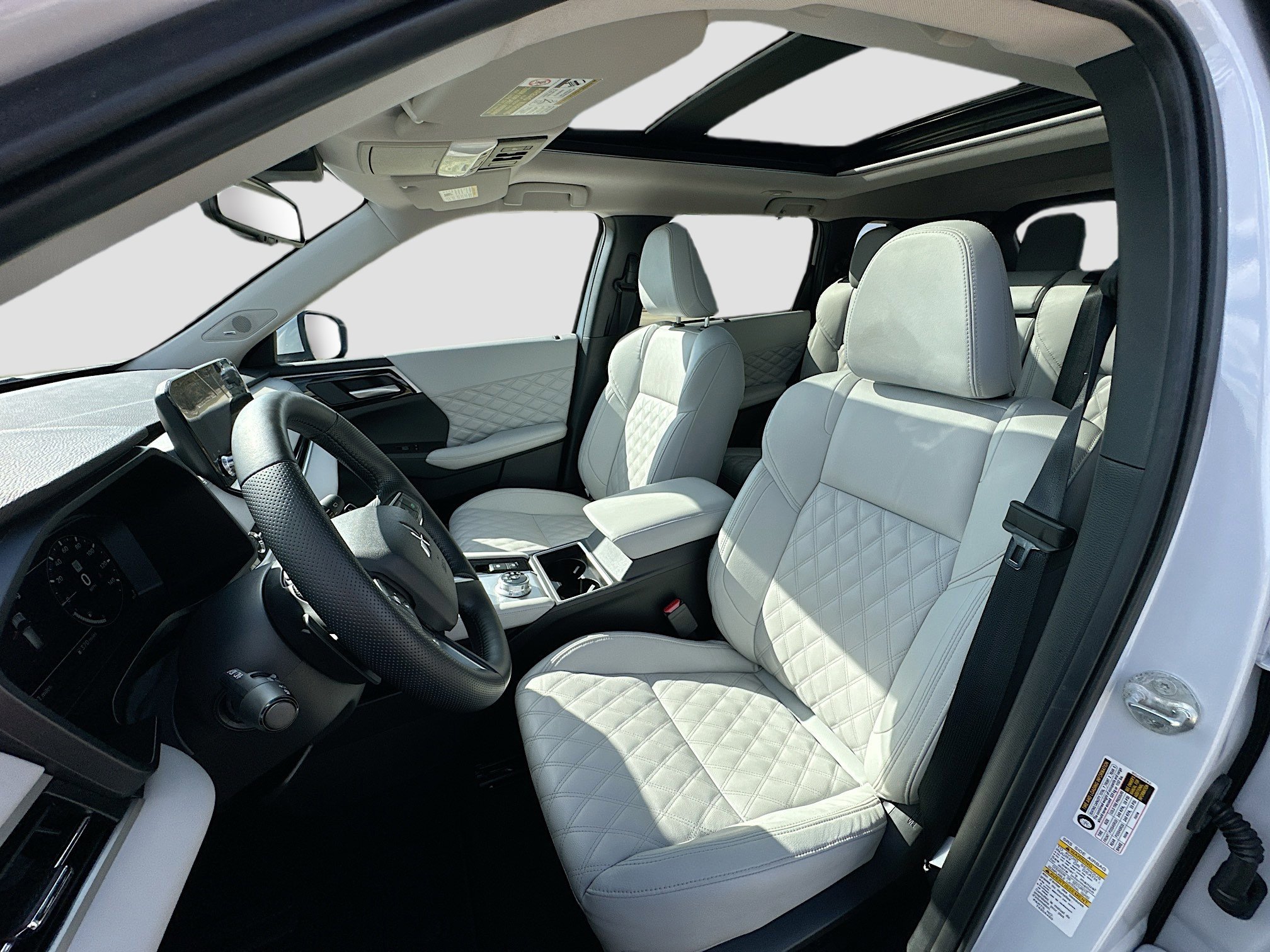 Used 2024 Mitsubishi Outlander SEL Black Edition image 22