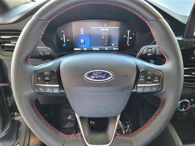 Certified 2025 Ford Escape ST-Line Select AWD/4WD image 30