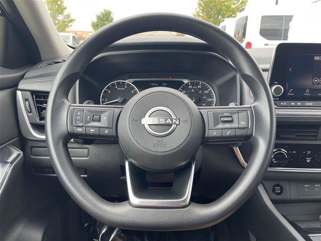 Used 2024 Nissan Rogue S AWD/4WD image 12