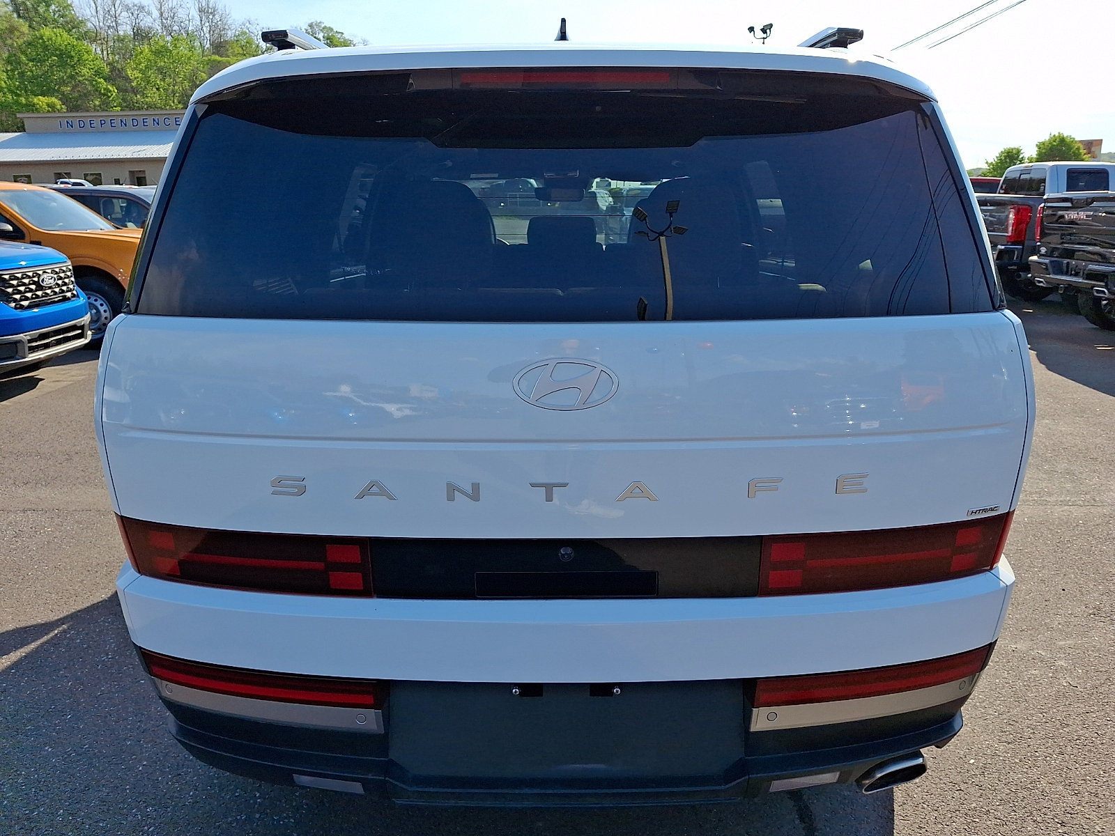 Used 2025 Hyundai Santa Fe Limited AWD/4WD image 9