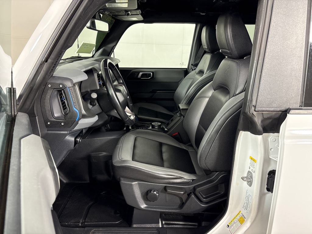 Certified 2024 Ford Bronco Black Diamond w/ Sasquatch Package AWD/4WD image 30