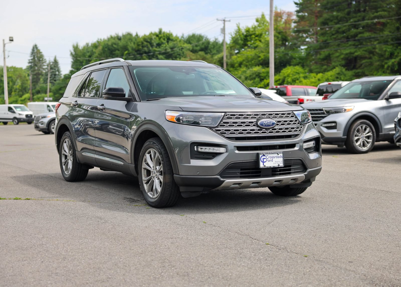 Certified 2023 Ford Explorer Limited w/ Limited Technology Package AWD/4WD image 3