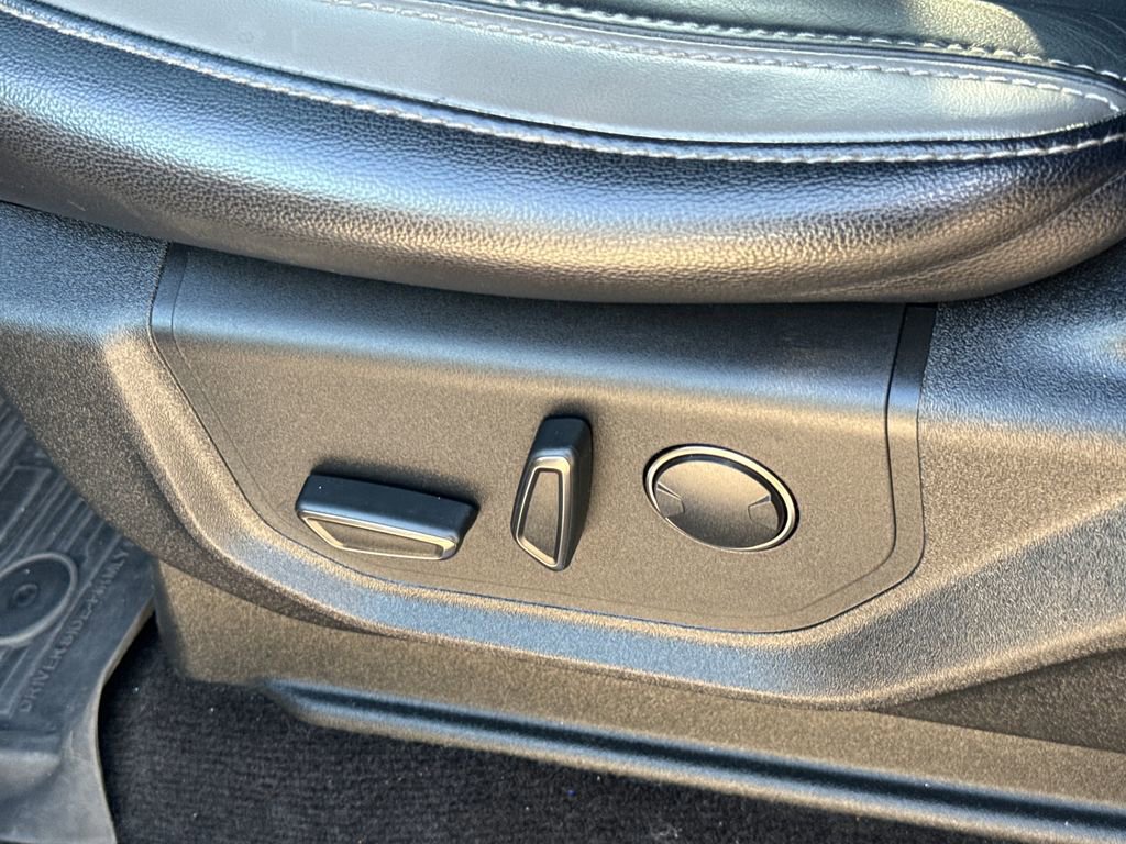 Certified 2018 Ford F150 Raptor w/ Equipment Group 802A Luxury image 26