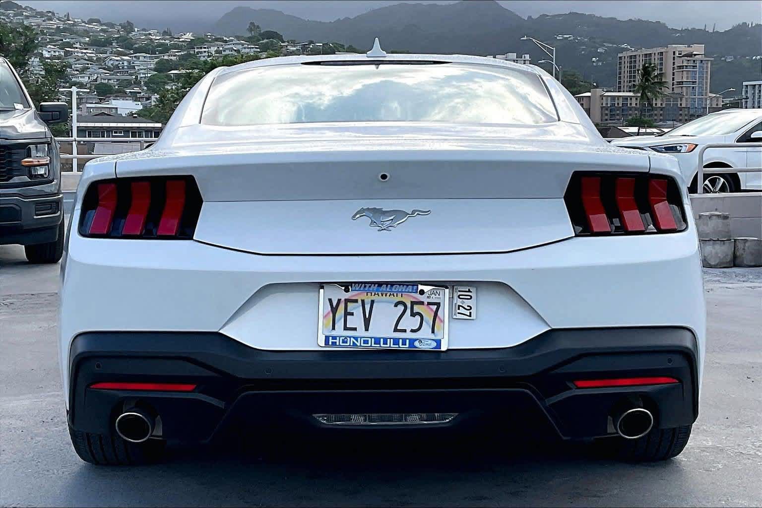 Certified 2025 Ford Mustang Coupe RWD image 5