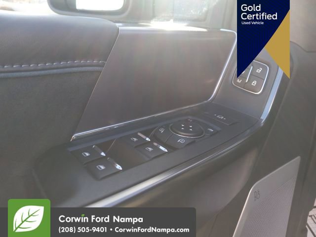 Certified 2026 Ford F450 Platinum w/ FX4 Off-Road Package image 13