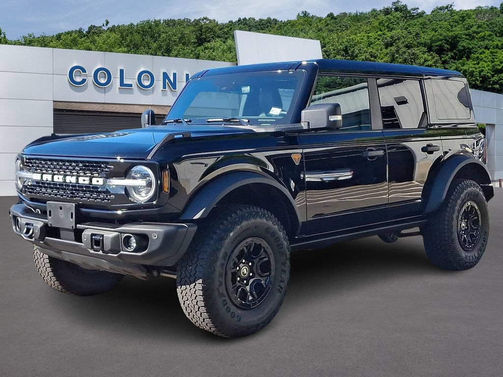 Certified 2025 Ford Bronco Badlands AWD/4WD image 3