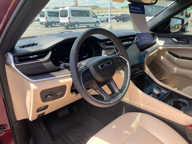 Used 2024 Jeep Grand Cherokee L Limited AWD/4WD image 11