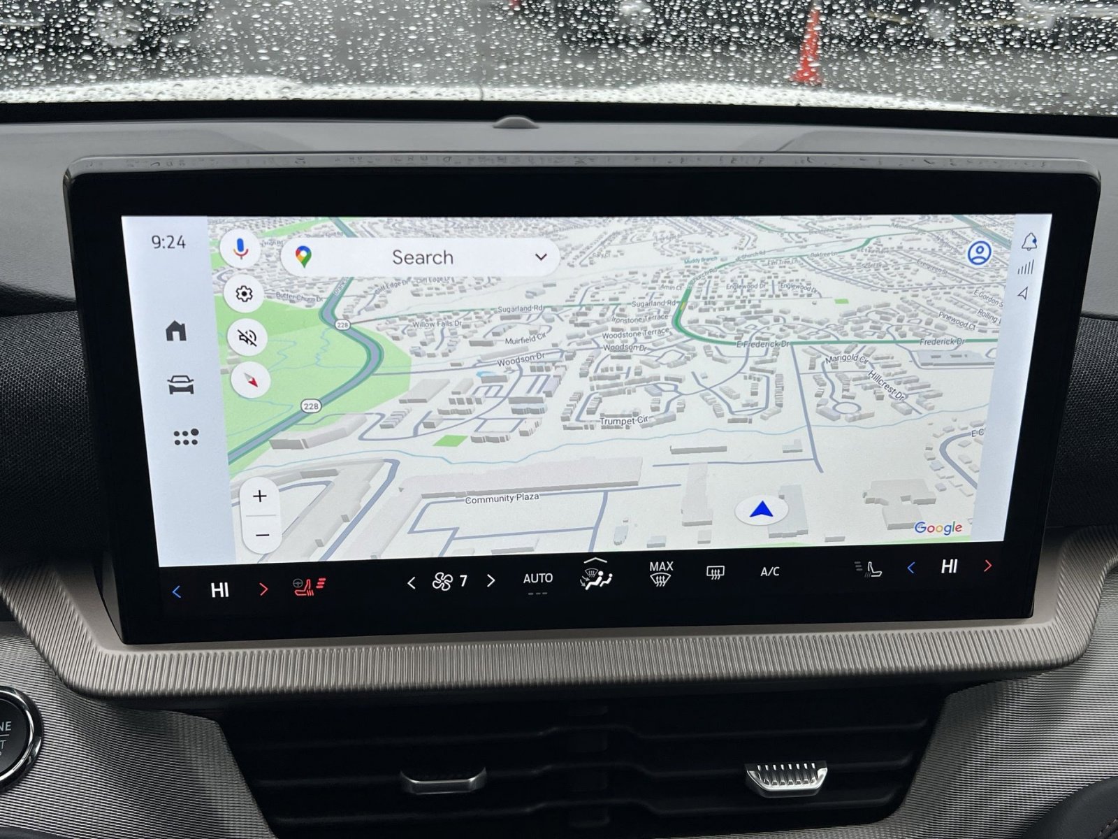 Certified 2025 Ford Explorer Active w/ Active Comfort Package image 20