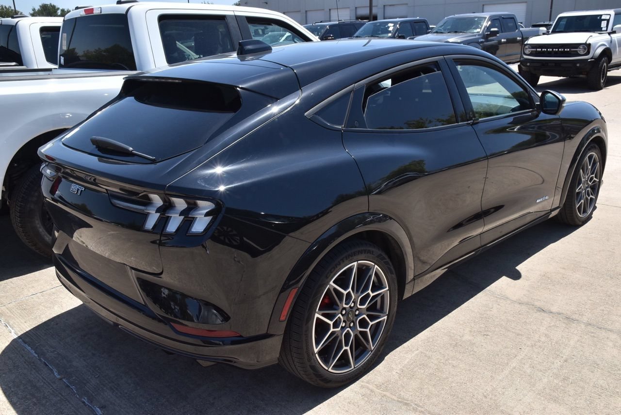 Certified 2025 Ford Mustang Mach-E GT AWD/4WD image 5