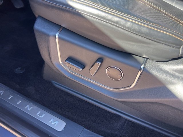 Certified 2022 Ford Expedition Platinum image 24