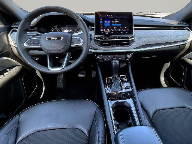 Used 2024 Jeep Compass Latitude AWD/4WD image 7
