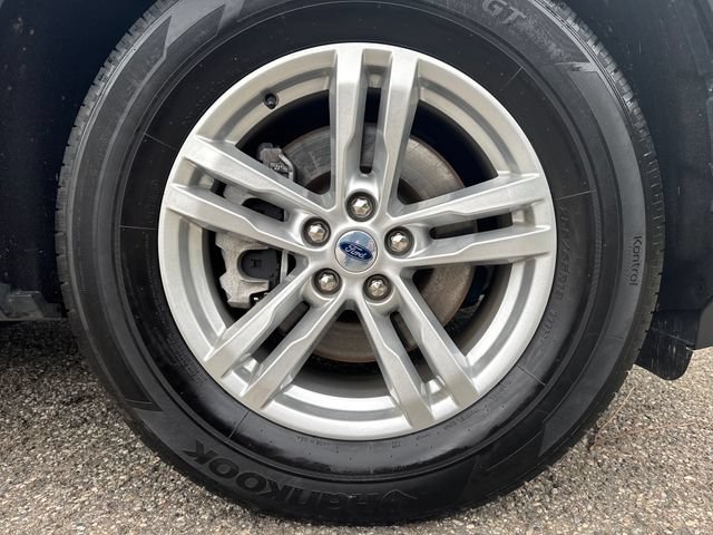 Certified 2023 Ford Explorer XLT w/ Equipment Group 202A AWD/4WD image 14