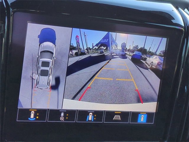 Used 2023 Chevrolet Traverse RS image 20