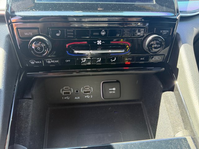 Used 2021 Jeep Grand Cherokee L Laredo AWD/4WD image 26