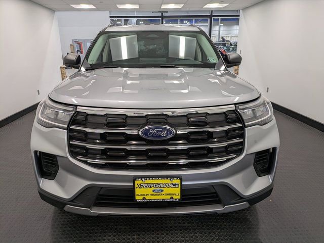 Certified 2025 Ford Explorer Active image 2