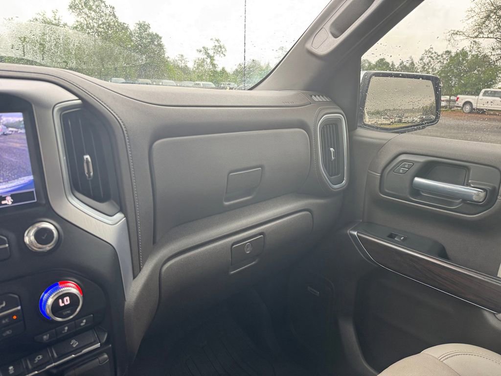 Used 2021 GMC Sierra 1500 SLT AWD/4WD image 36