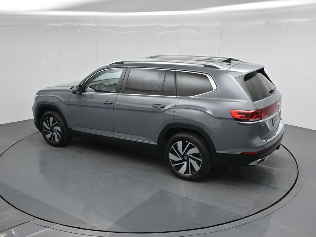 Used 2025 Volkswagen Atlas SEL image 44
