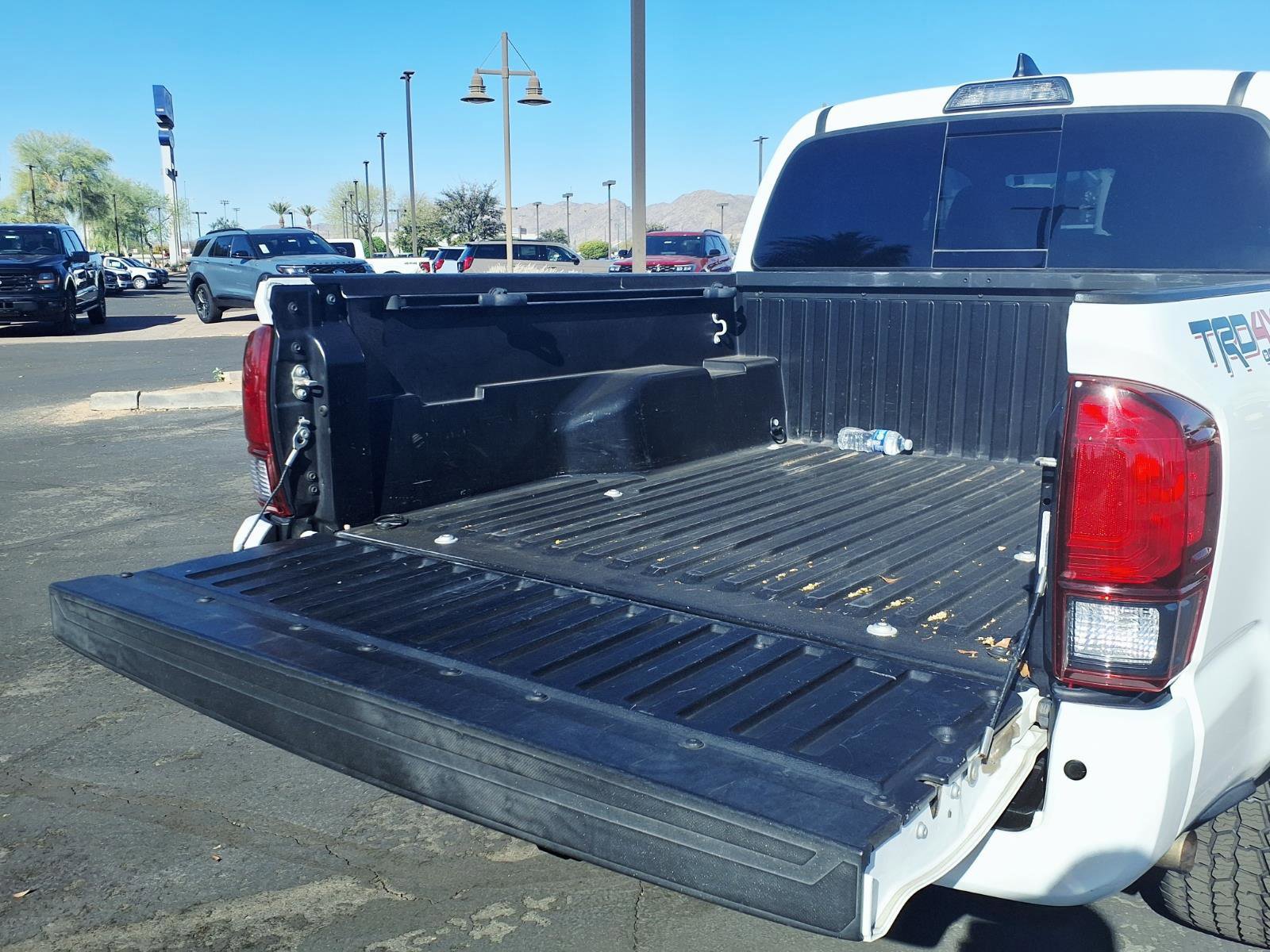 Used 2019 Toyota Tacoma TRD Off-Road image 16