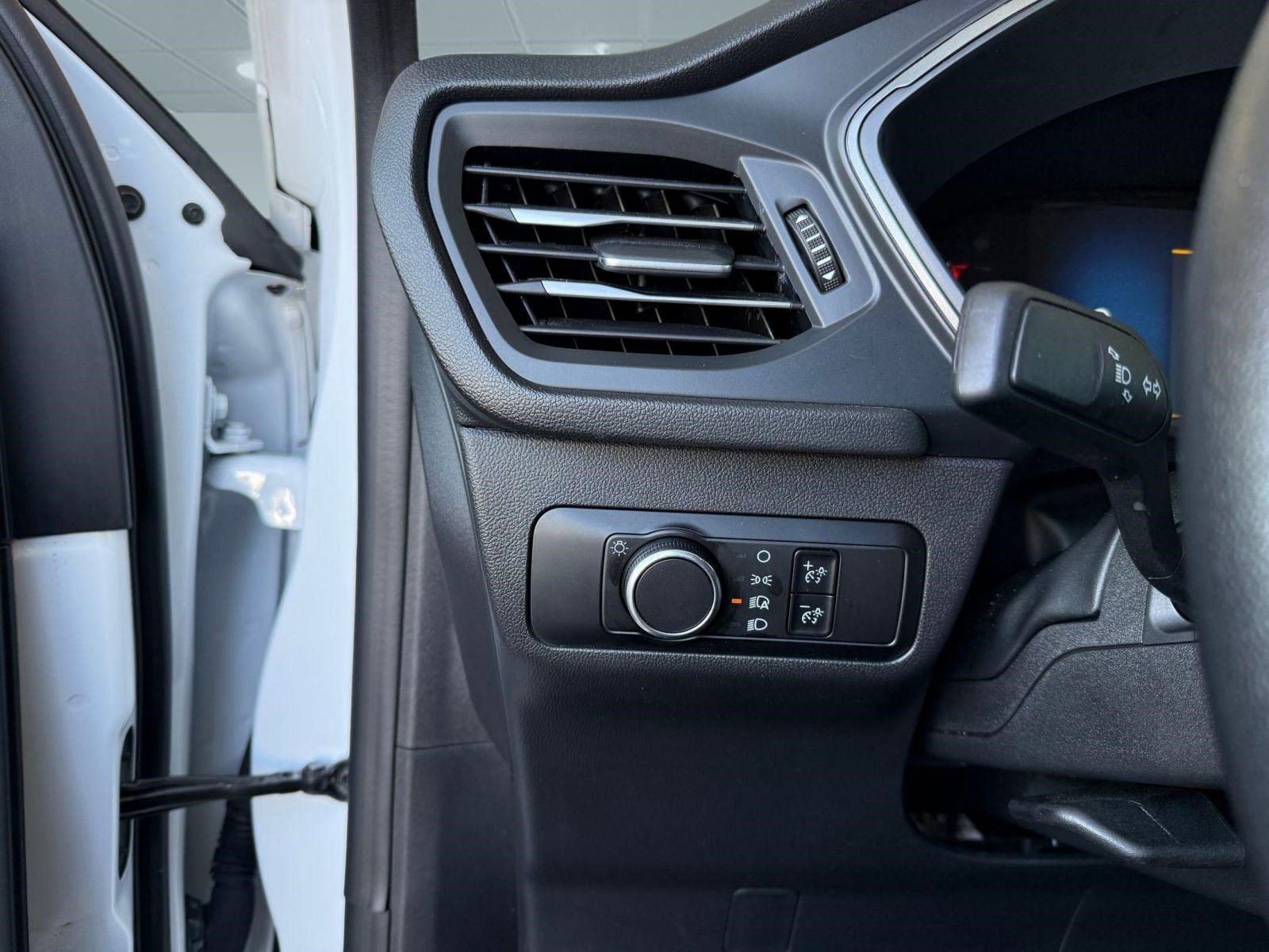 Certified 2025 Ford Escape Active FWD image 23