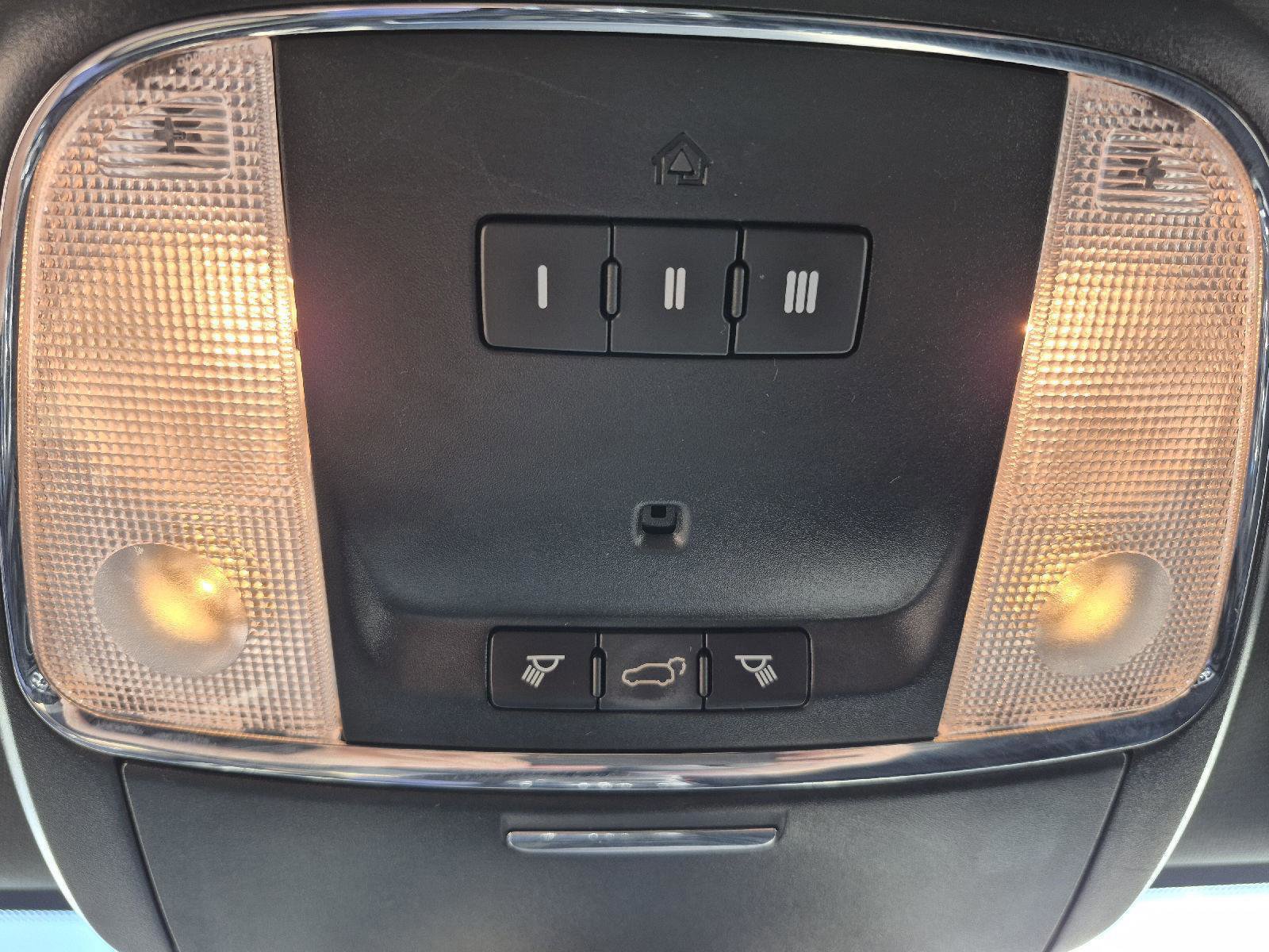 Used 2019 Jeep Grand Cherokee Laredo image 22