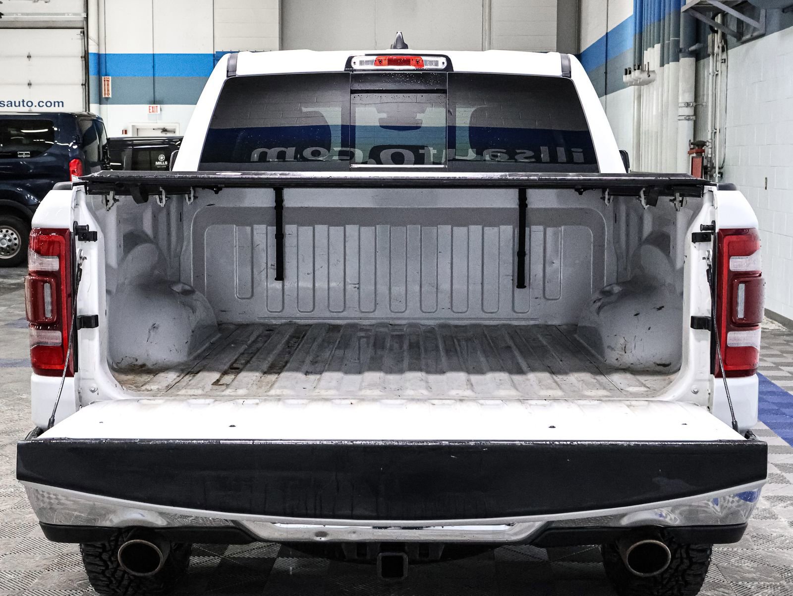 Used 2020 RAM 1500 Laramie image 17