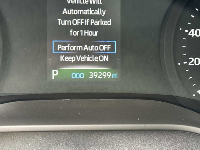 Used 2024 Toyota Sienna XLE image 2