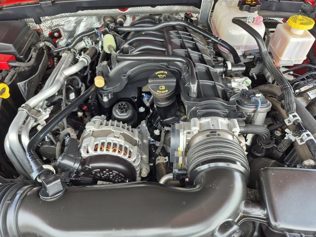 Used 2025 Jeep Gladiator Rubicon w/ Convenience Group AWD/4WD image 31