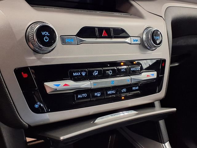Certified 2023 Ford Explorer XLT w/ Equipment Group 202A AWD/4WD image 13