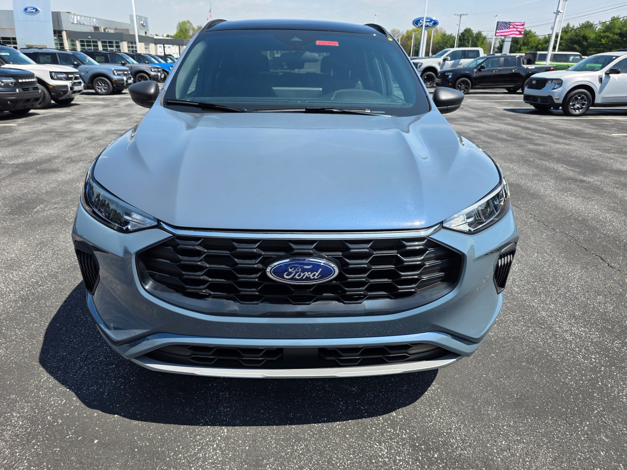 Certified 2023 Ford Escape ST-Line w/ Tech Pack #1 AWD/4WD image 8