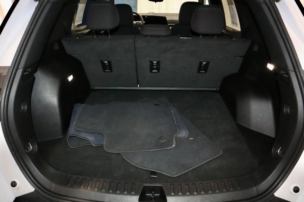 Used 2025 Chevrolet Equinox LT image 14