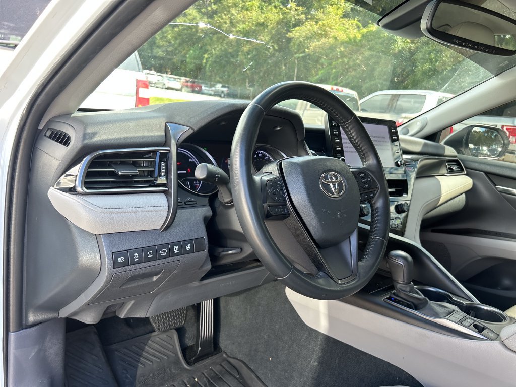 Used 2023 Toyota Camry XSE w/ Navigation Package FWD image 10
