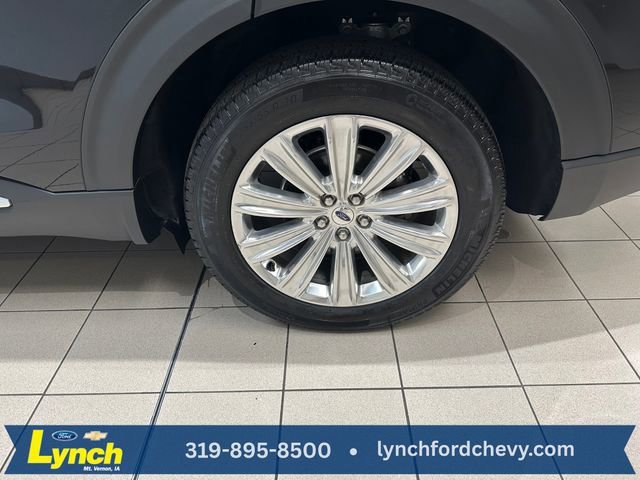 Certified 2025 Ford Explorer Platinum w/ LUX Leather Package AWD/4WD image 35