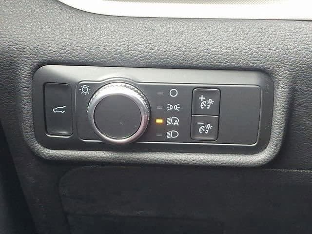 Certified 2020 Ford Explorer XLT w/ Comfort Package image 24