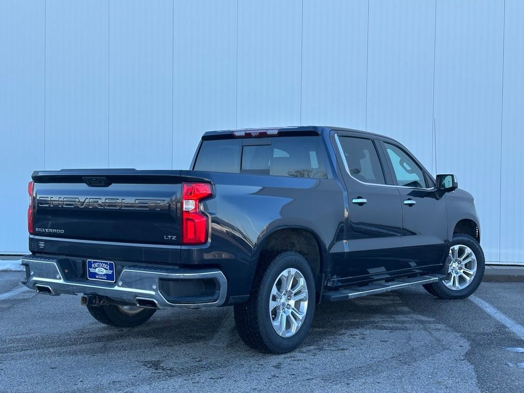 Used 2022 Chevrolet Silverado 1500 LTZ image 2