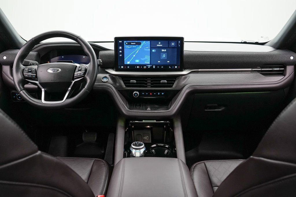 Certified 2025 Ford Explorer Platinum image 14