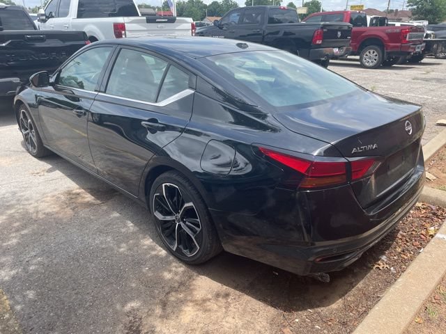 Used 2024 Nissan Altima 2.5 SR FWD image 10