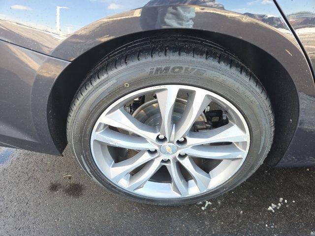 Used 2023 Chevrolet Malibu LT image 11