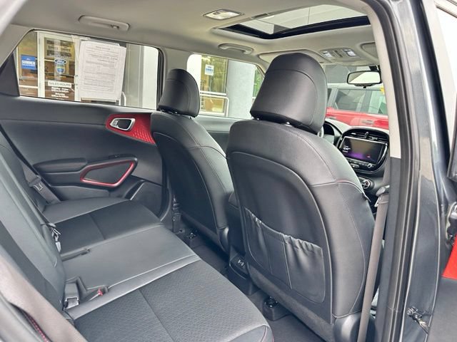 Used 2023 Kia Soul GT-Line FWD image 48