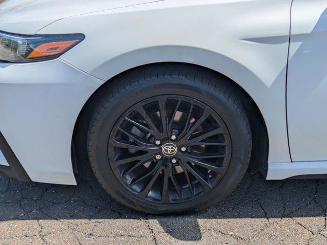 Used 2021 Toyota Camry SE AWD/4WD image 10