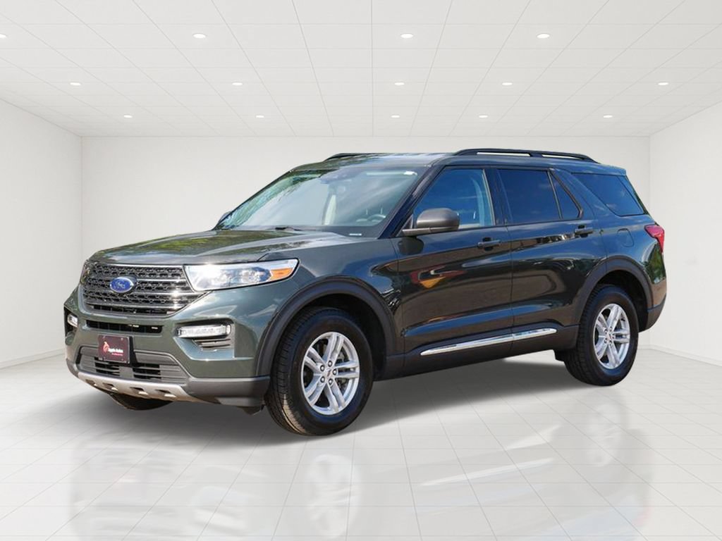 Certified 2023 Ford Explorer XLT w/ Equipment Group 202A AWD/4WD image 6