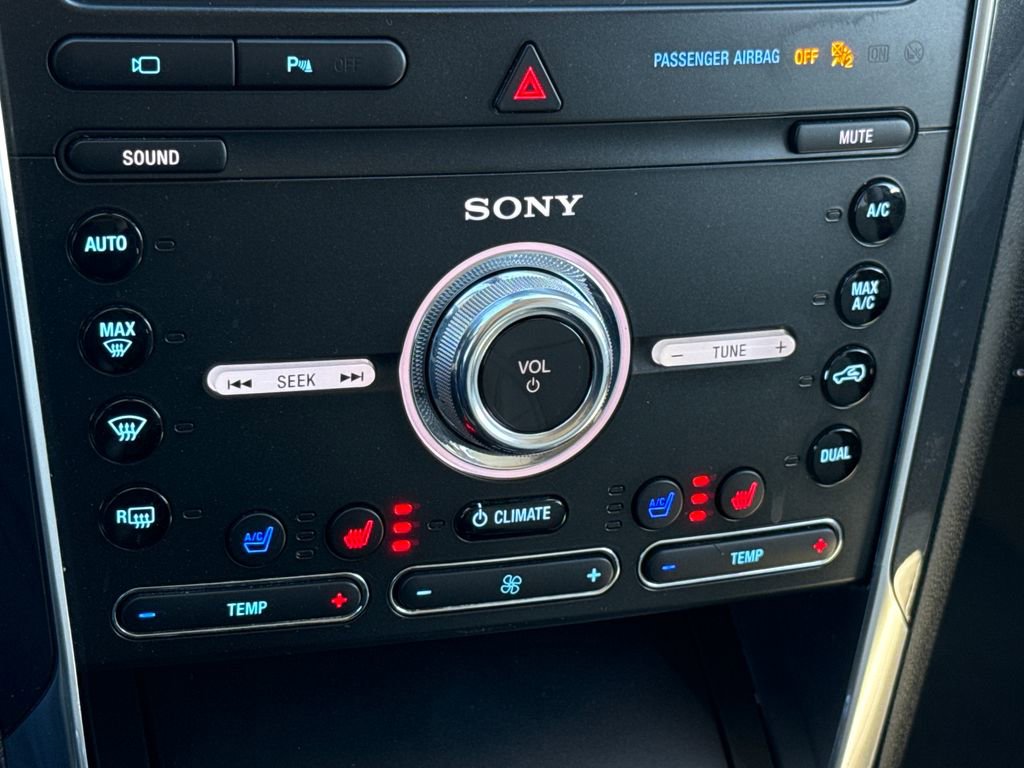 Certified 2019 Ford Explorer Limited w/ Limited Luxury Package image 23