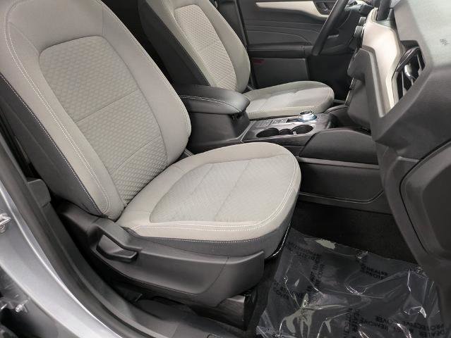 Certified 2022 Ford Escape SE w/ Cold Weather Package image 28