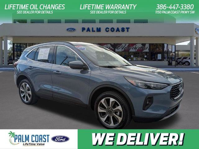 Certified 2024 Ford Escape Platinum AWD/4WD image 1