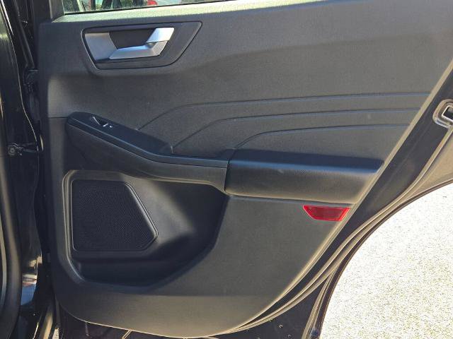 Certified 2025 Ford Escape ST-Line Select AWD/4WD image 9