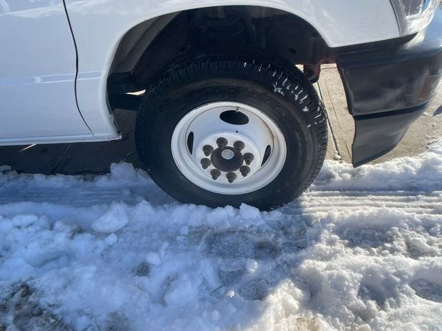 Certified 2023 Ford E-350 and Econoline 350 Super Duty w/ Driver's Safety Package image 11