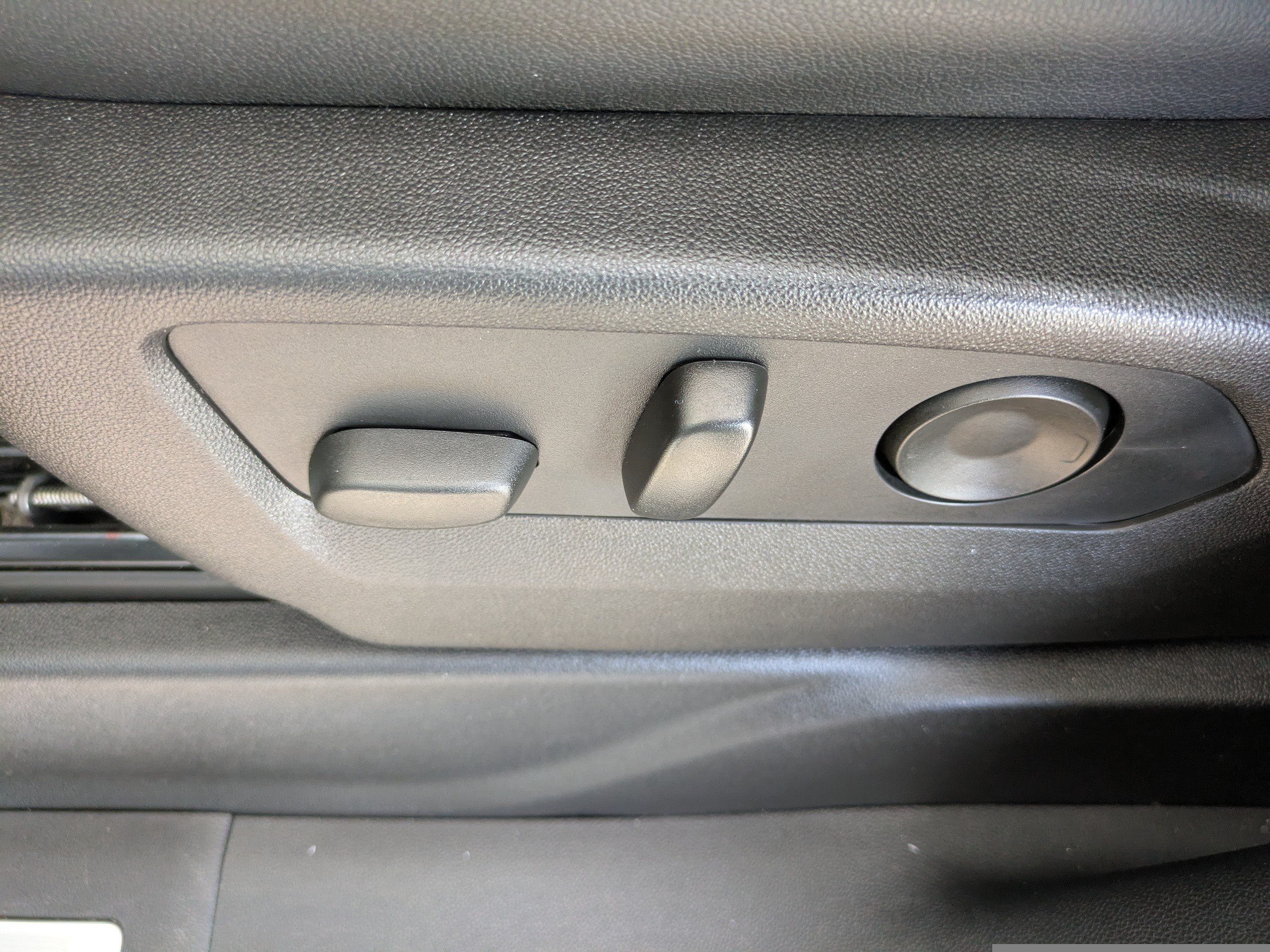 Used 2022 Chevrolet Tahoe Z71 w/ Off-Road Capability Package AWD/4WD image 23